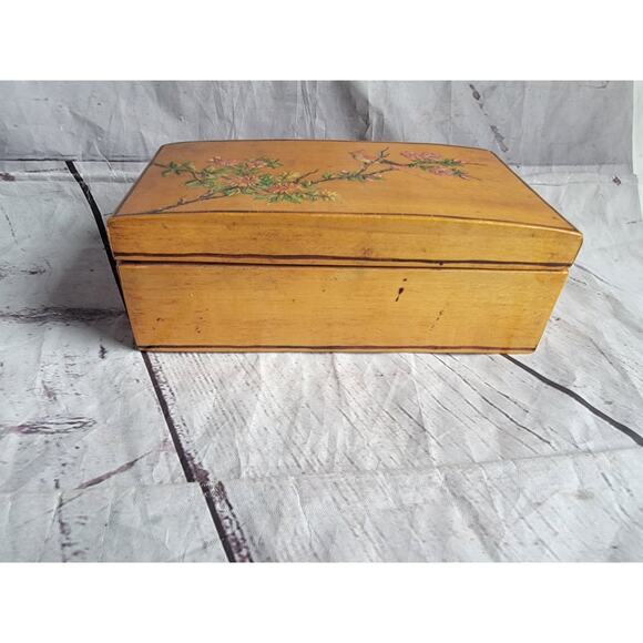 Vintage Handpainted Wooden Keepsake Jewelry Box Flowers And Bird 7inx3.75in - Picture 3 of 12